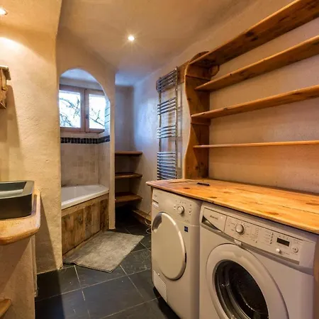 Bosset Style Chalet Bien Equipe Avec Cheminee Apartment