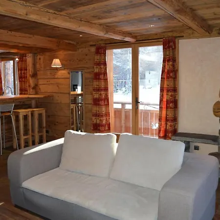 Appartement Bosset Style Chalet Bien Equipe Avec Cheminee Val-dʼIsère