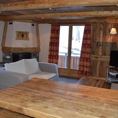 Bosset Style Chalet Bien Equipe Avec Cheminee Apartment *