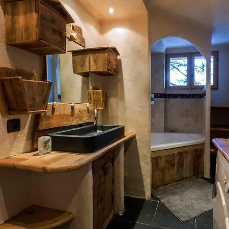 Bosset Style Chalet Bien Equipe Avec Cheminee Apartment