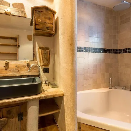 Apartment Bosset Style Chalet Bien Equipe Avec Cheminee *